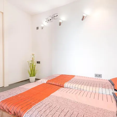 Malvarrosa Attic - At The Apartment *