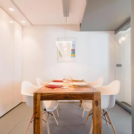 Malvarrosa Attic - At The Apartment Valencia